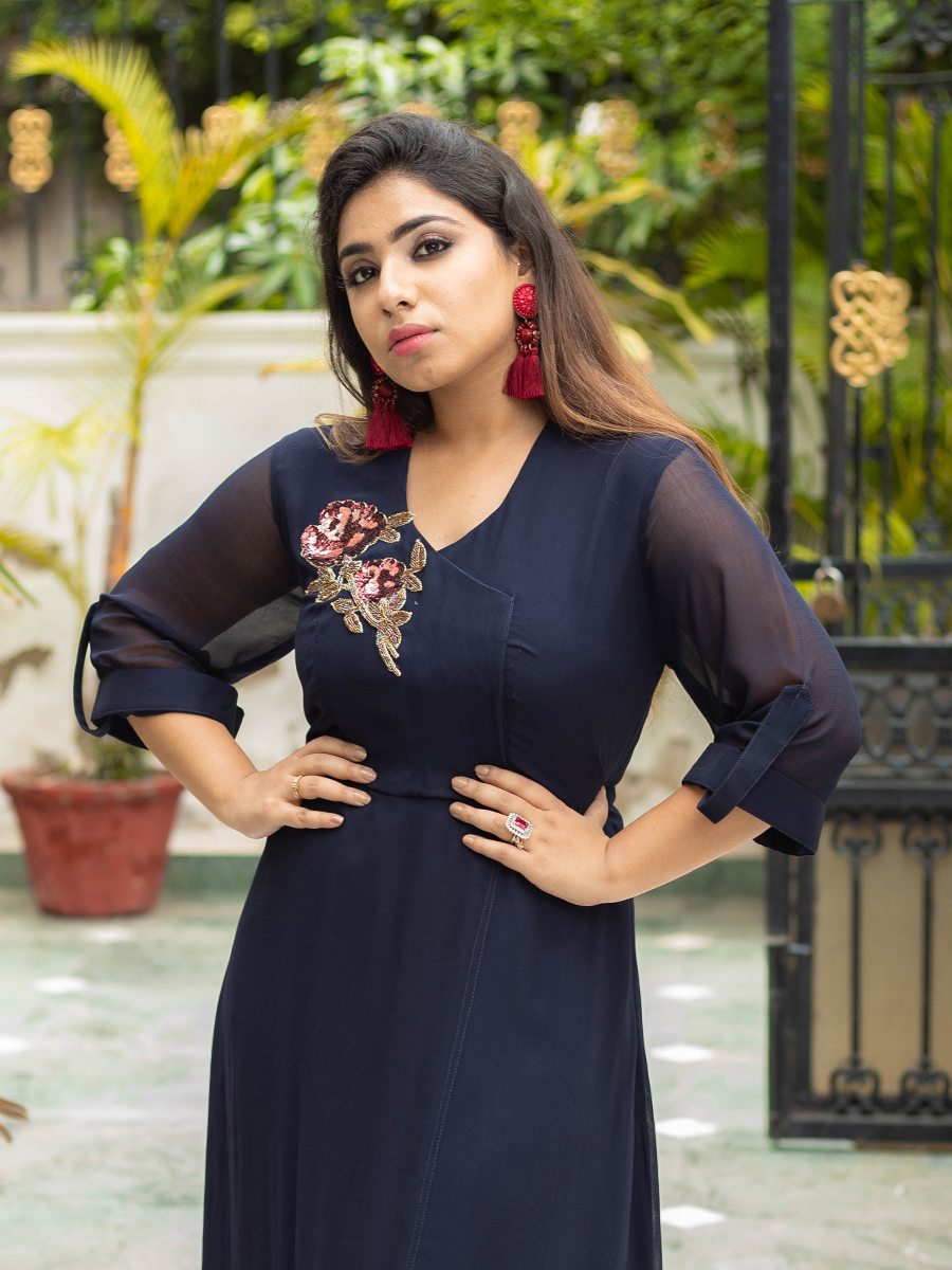 Georgette Tunic with Hand Embroidered Motif – Jugni Designers